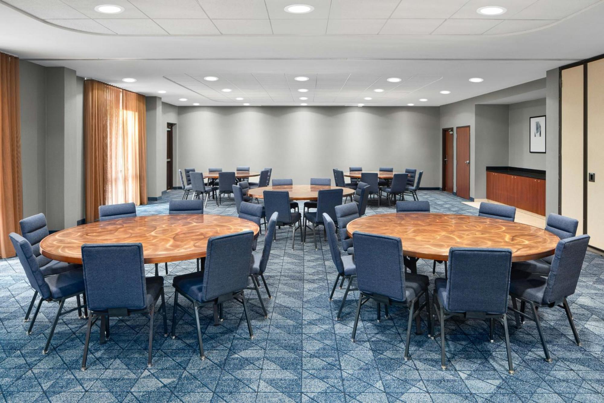 Courtyard By Marriott Knoxville Airport Alcoa Εξωτερικό φωτογραφία