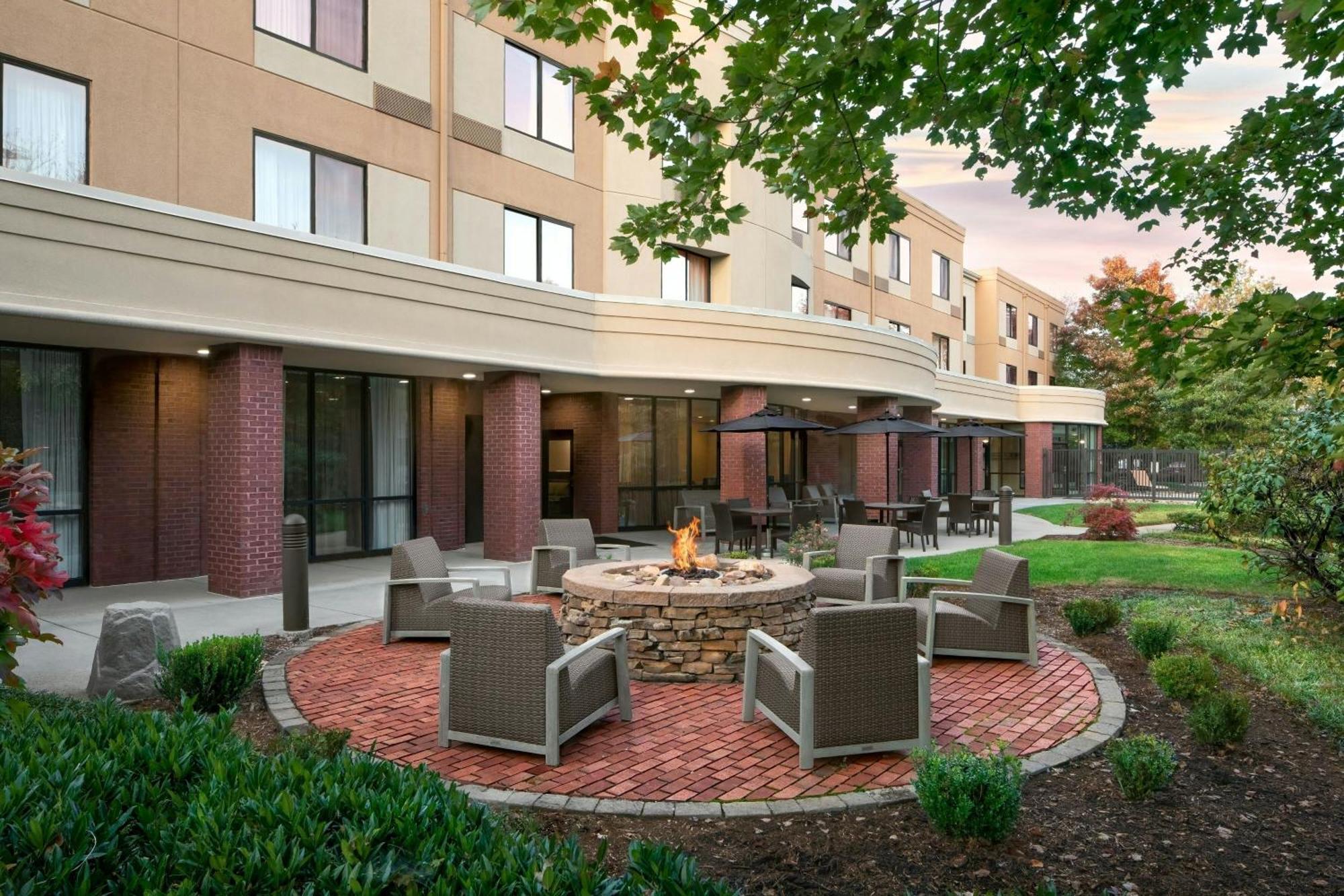 Courtyard By Marriott Knoxville Airport Alcoa Εξωτερικό φωτογραφία