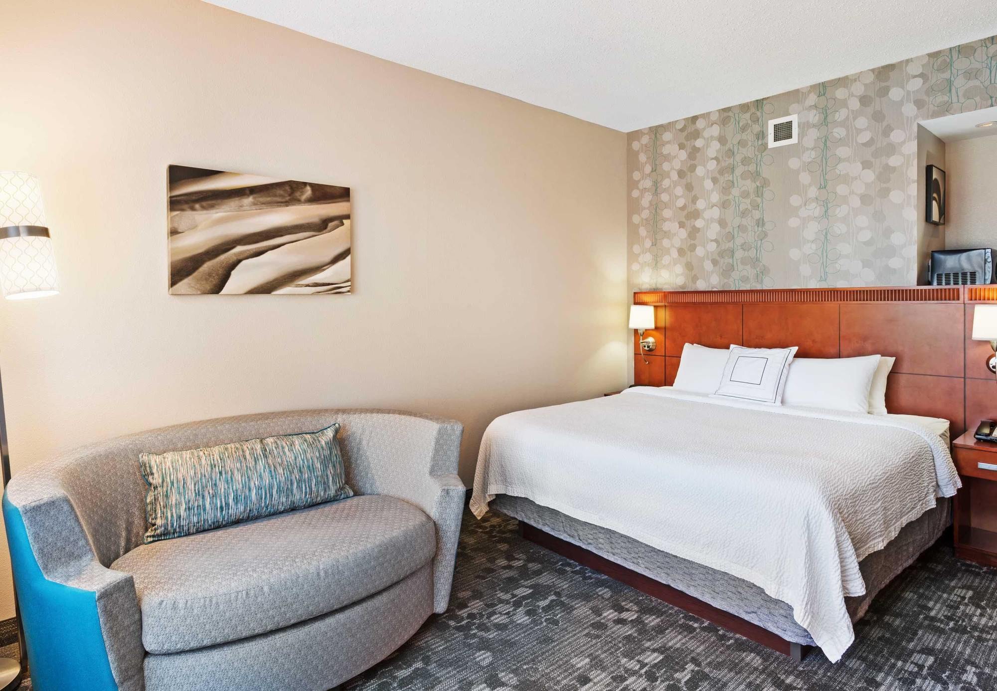 Courtyard By Marriott Knoxville Airport Alcoa Εξωτερικό φωτογραφία